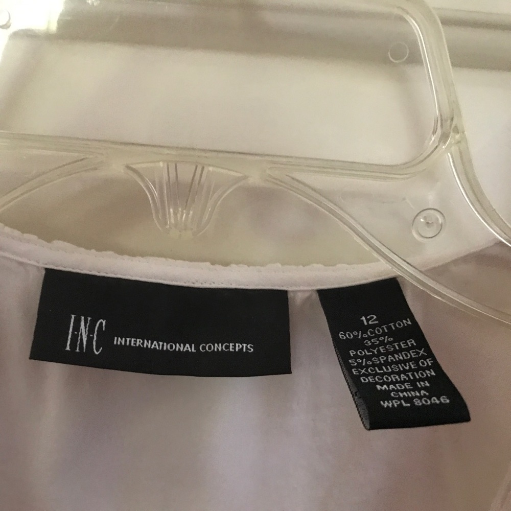 Too small - Picture 3 of 3