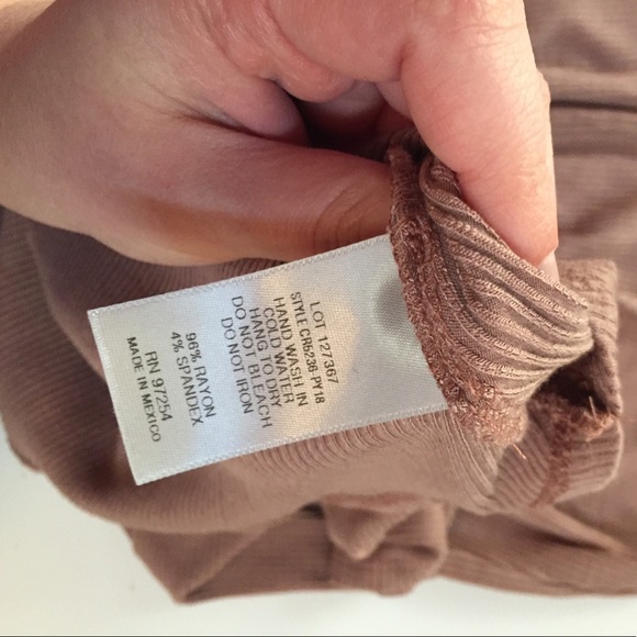 ❣️❗️FINAL PRICE➖DONATING SOON. Lace up mauve ribbed dress - Picture 3 of 6