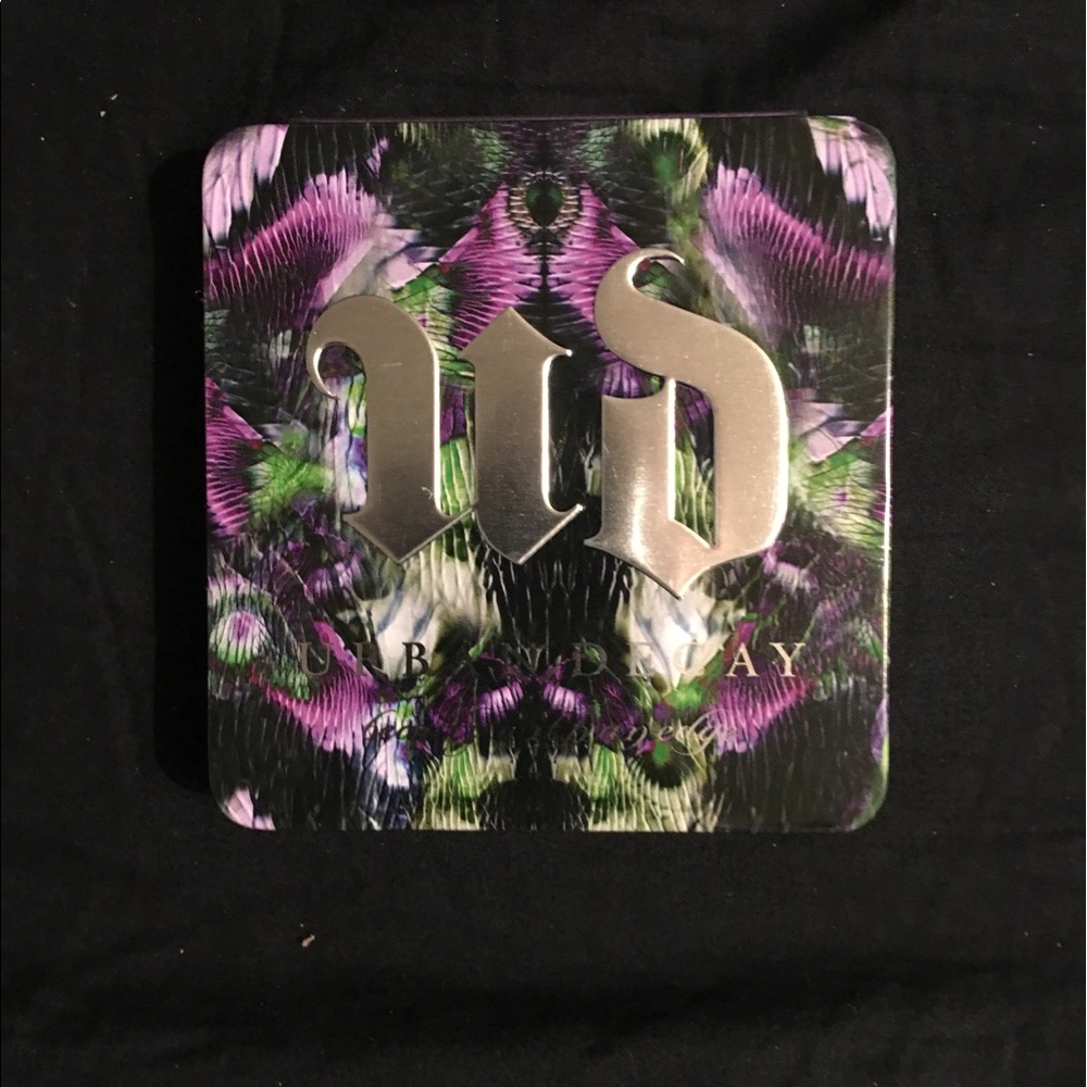Urban Decay Moondust
