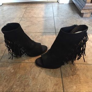 Dolce vita peep toe fringe heel