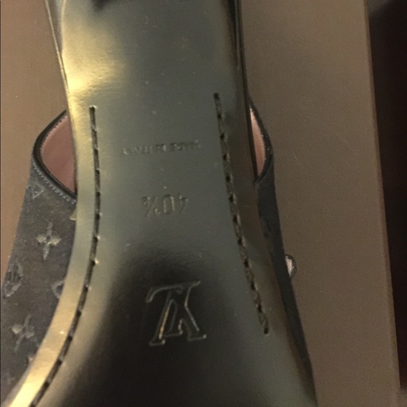 📌SOLD📌Louis Vuitton Mary Jane slingback heels - Picture 4 of 8