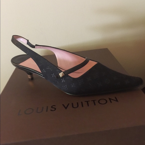 📌SOLD📌Louis Vuitton Mary Jane slingback heels - Picture 8 of 8