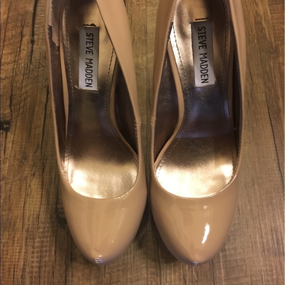 Steve Madden Nala Blush patent pumps