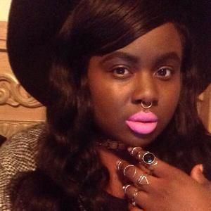 Meet your Posher, Demetria