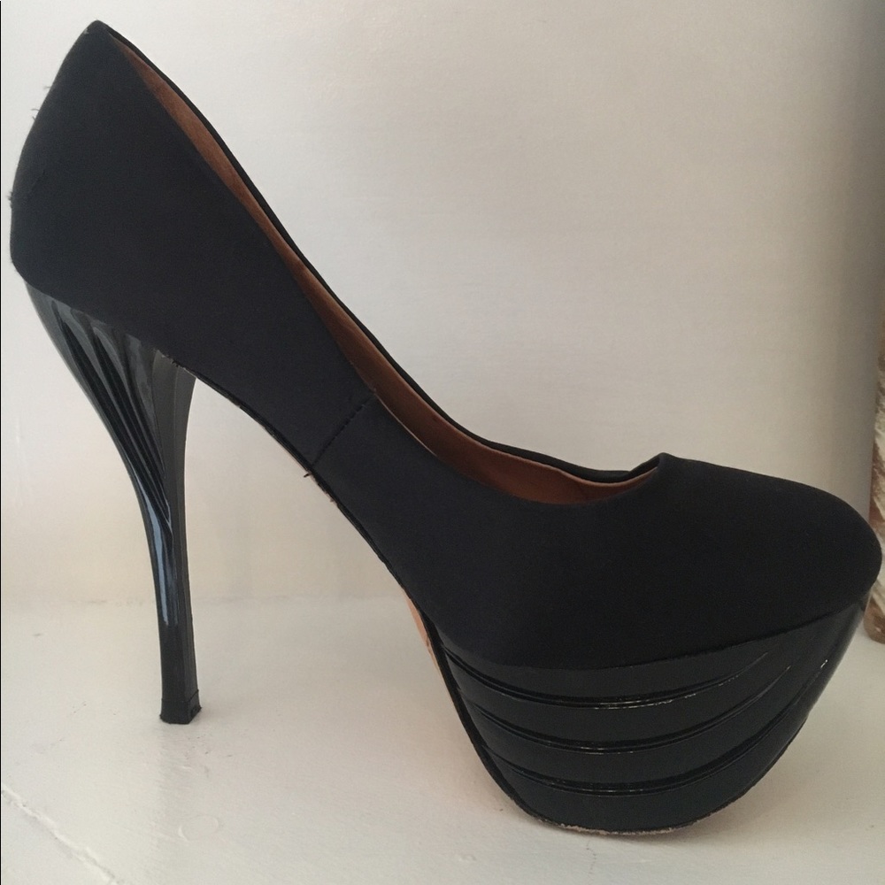 L.A.M.B gorgeous pumps