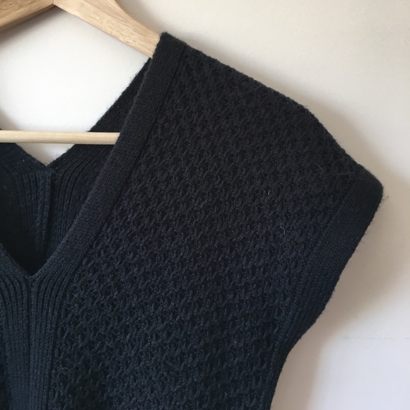 Urban Outfitters Tops - Knit Top 💗💗💗