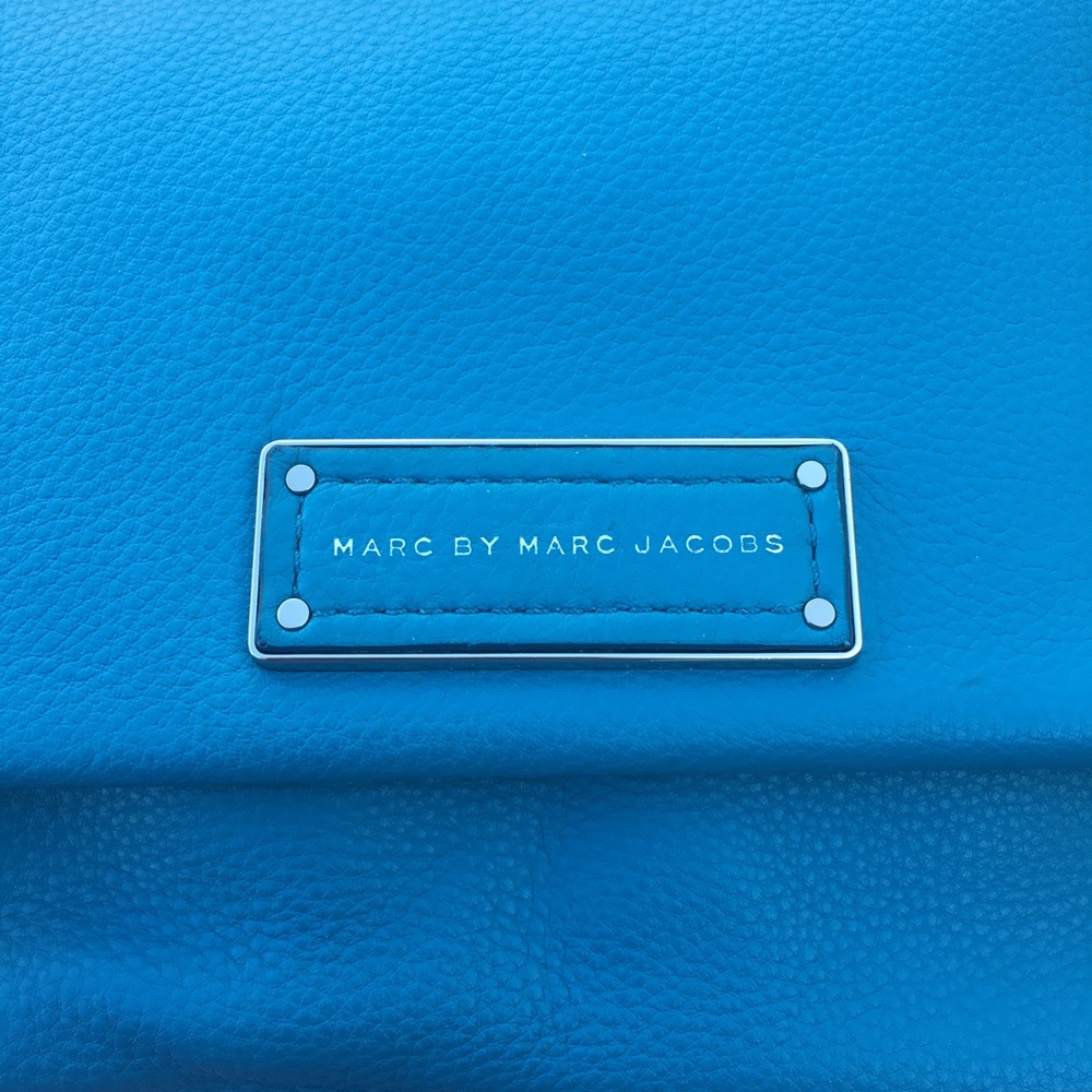 Marc By Marc Jacobs 'Too Hot To Handle- Lea' - Picture 3 of 8