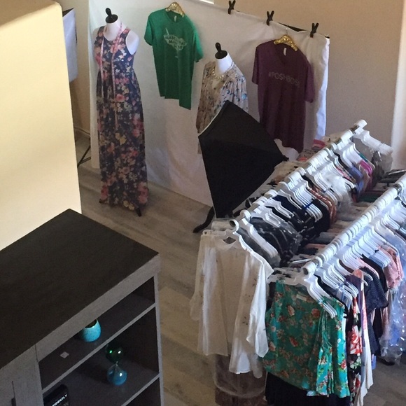 🙌SALE🙌 Last one! Small Gorgeous Maxi dress - Picture 5 of 5