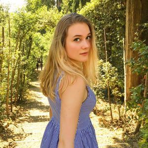 Meet your Posher, Elizabeth