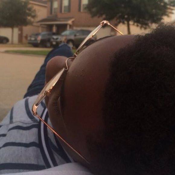 Meet your Posher, Alexander - Picture 1 of 1