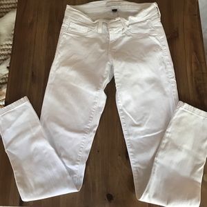 Flying Monkey - white pants 25