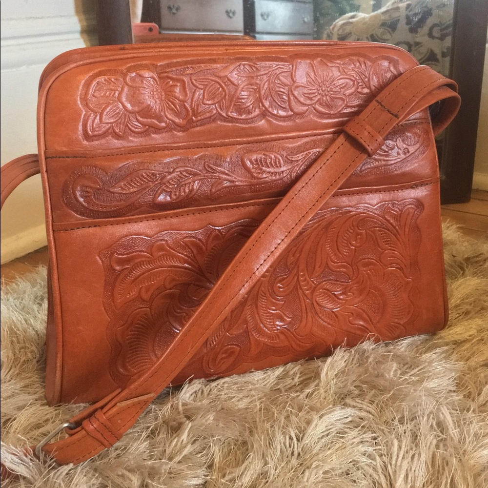 Vintage leather bag