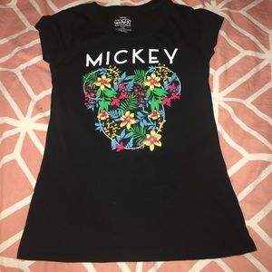 Basic Mickey Mouse T-Shirt