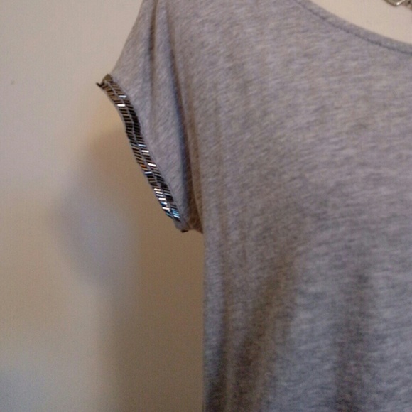 Loft T-shirt - Picture 2 of 3