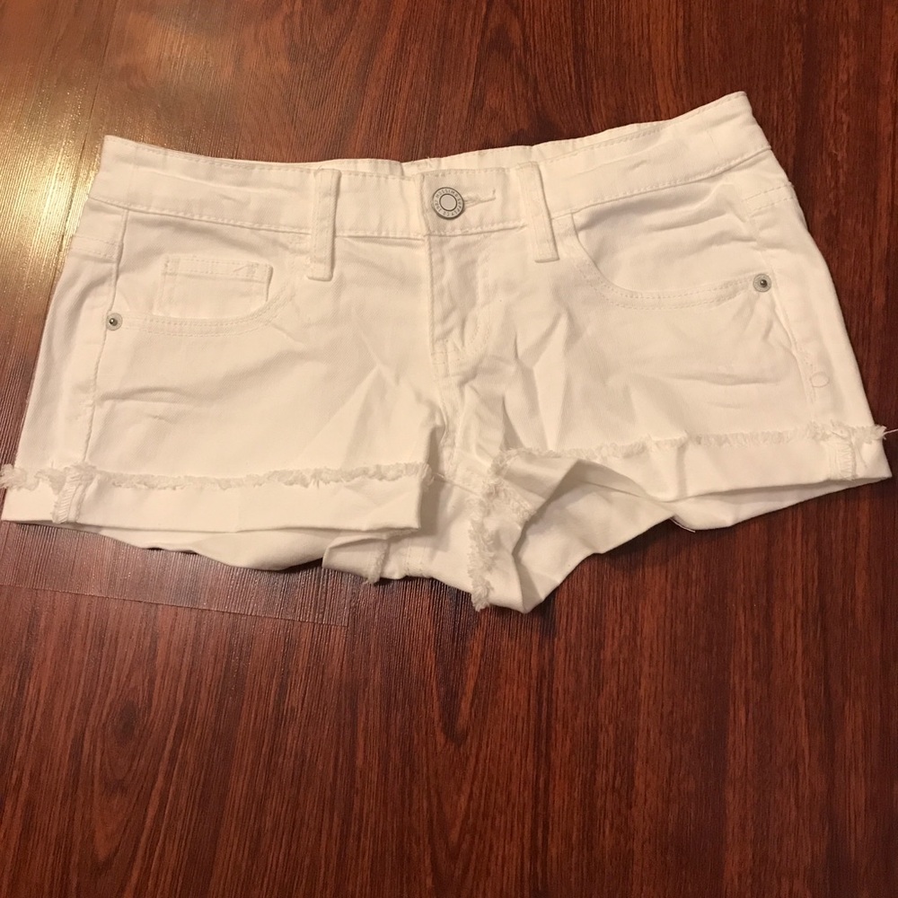 White jean shorts, never worn