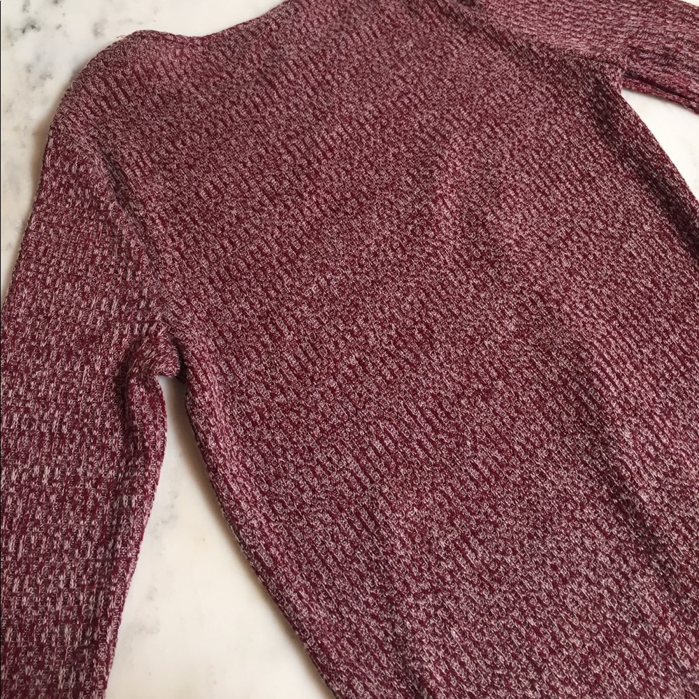 Deep red sweater - Picture 3 of 3