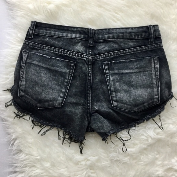 LAST1// New MIDNIGHT Black Denim Shorts - Picture 5 of 6