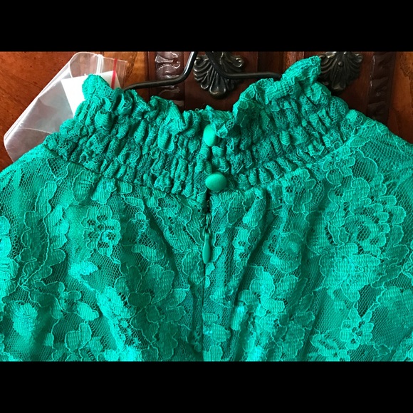 Eva Mendez Lace Maxi Dress - Picture 4 of 4