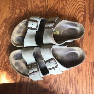 EUC Taupe Suede Birkenstocks