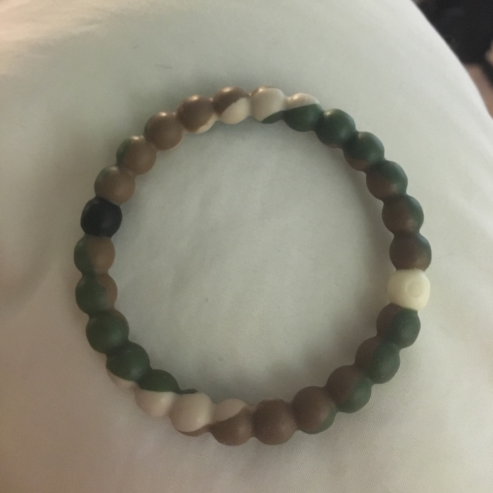 camo lokai