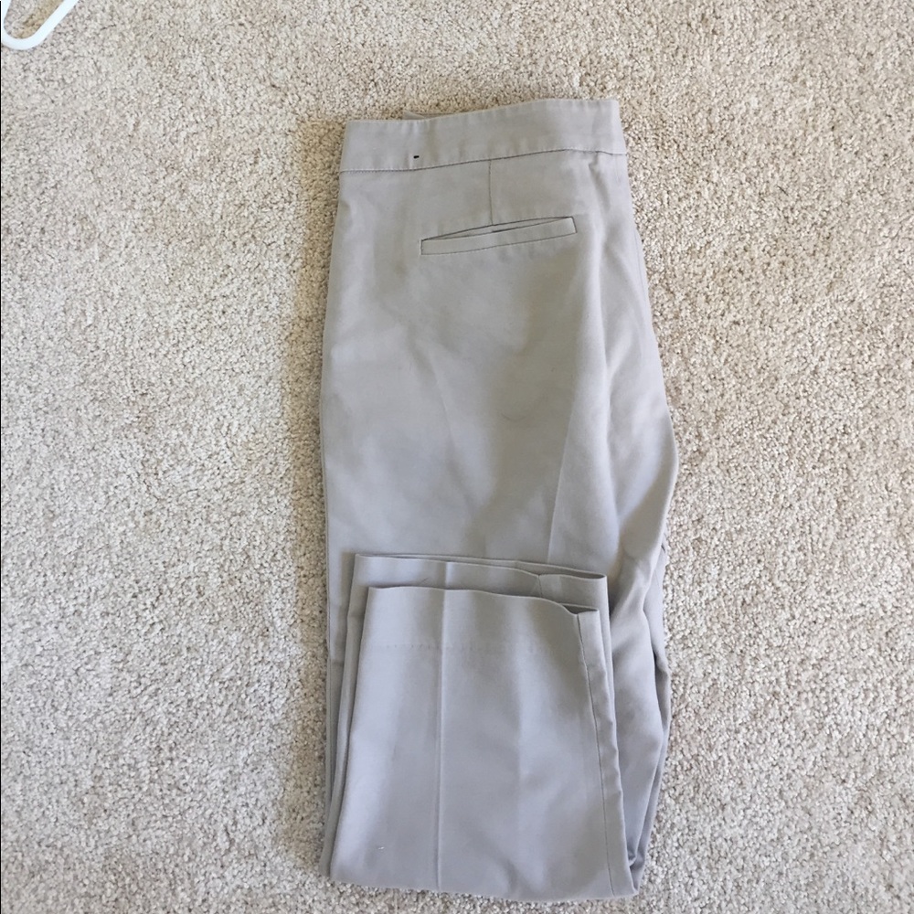Tan capris - Picture 4 of 4