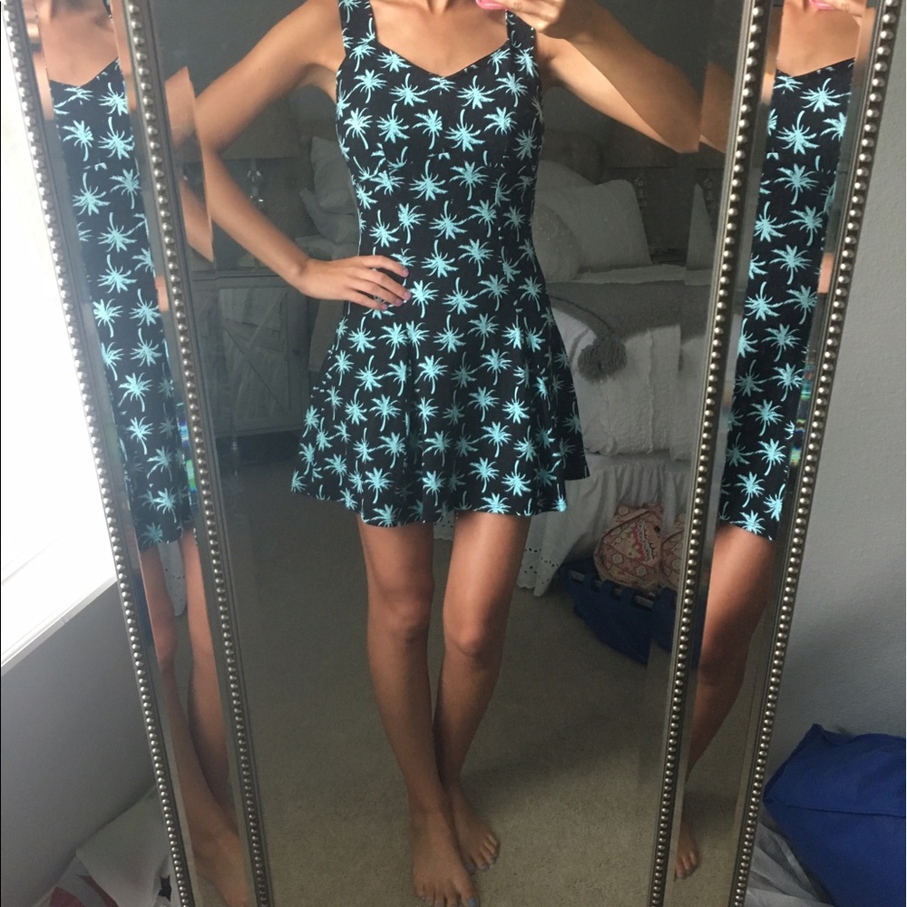 Palm Tree Dress 🏝