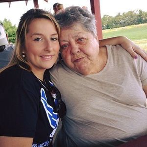 Meet your Posher, Amber