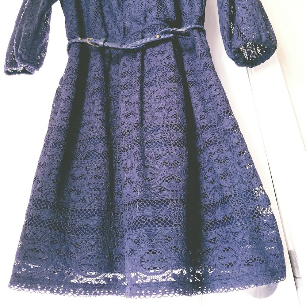Lace Dress - Picture 2 of 6