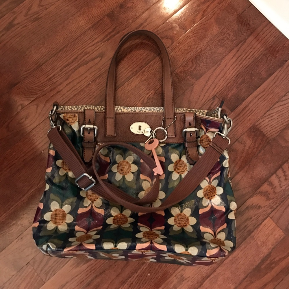 Fossil keeper computer messenger