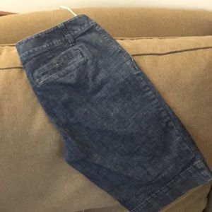 Loft Size 6 Jean Boyfriend Short