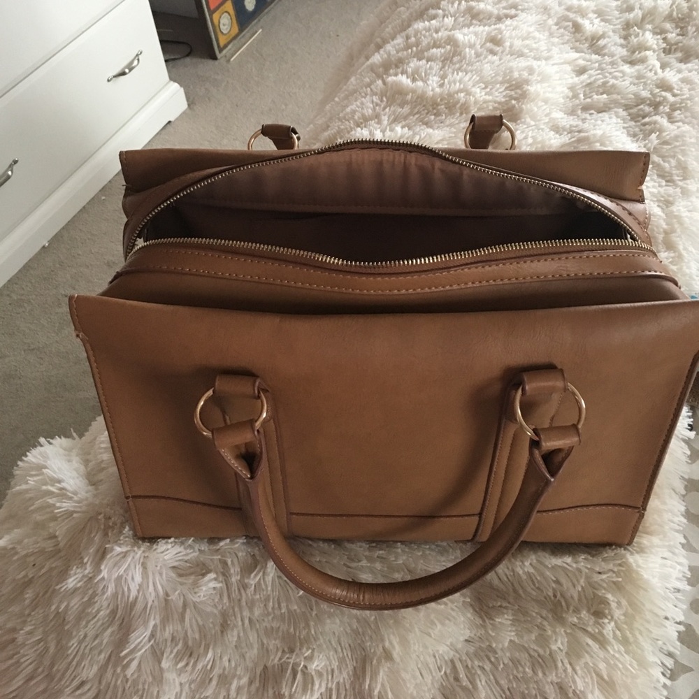 Cutest bag for all season from Accessorize