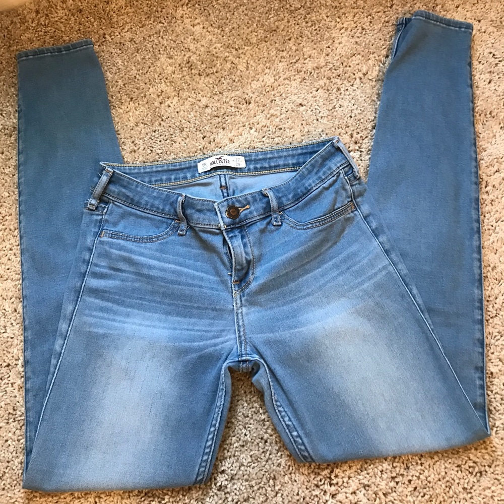 Hollister medium wash jeans