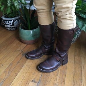 *Frye * ! Veronica Slouch boots in dark brown