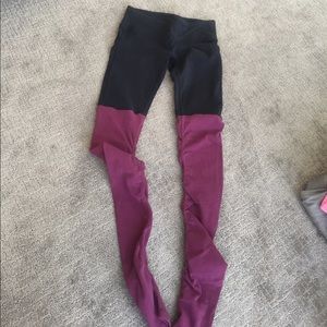 ALO goddess legging berry/black