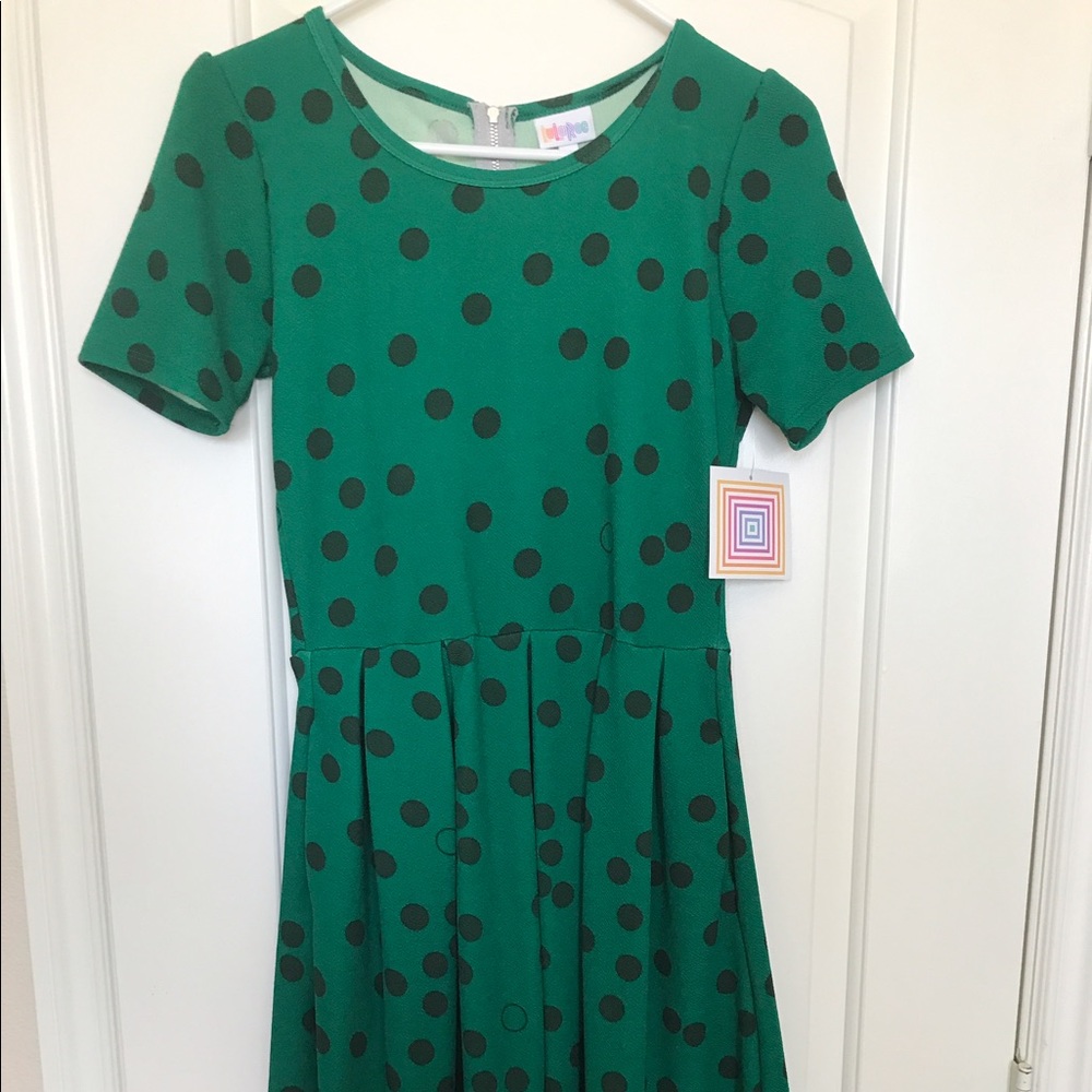 Lularoe Amelia size small green polka dot NWT