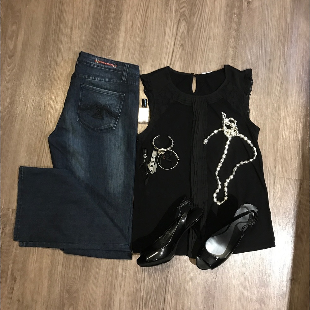 Like new, Vigoss bootcut jeans
