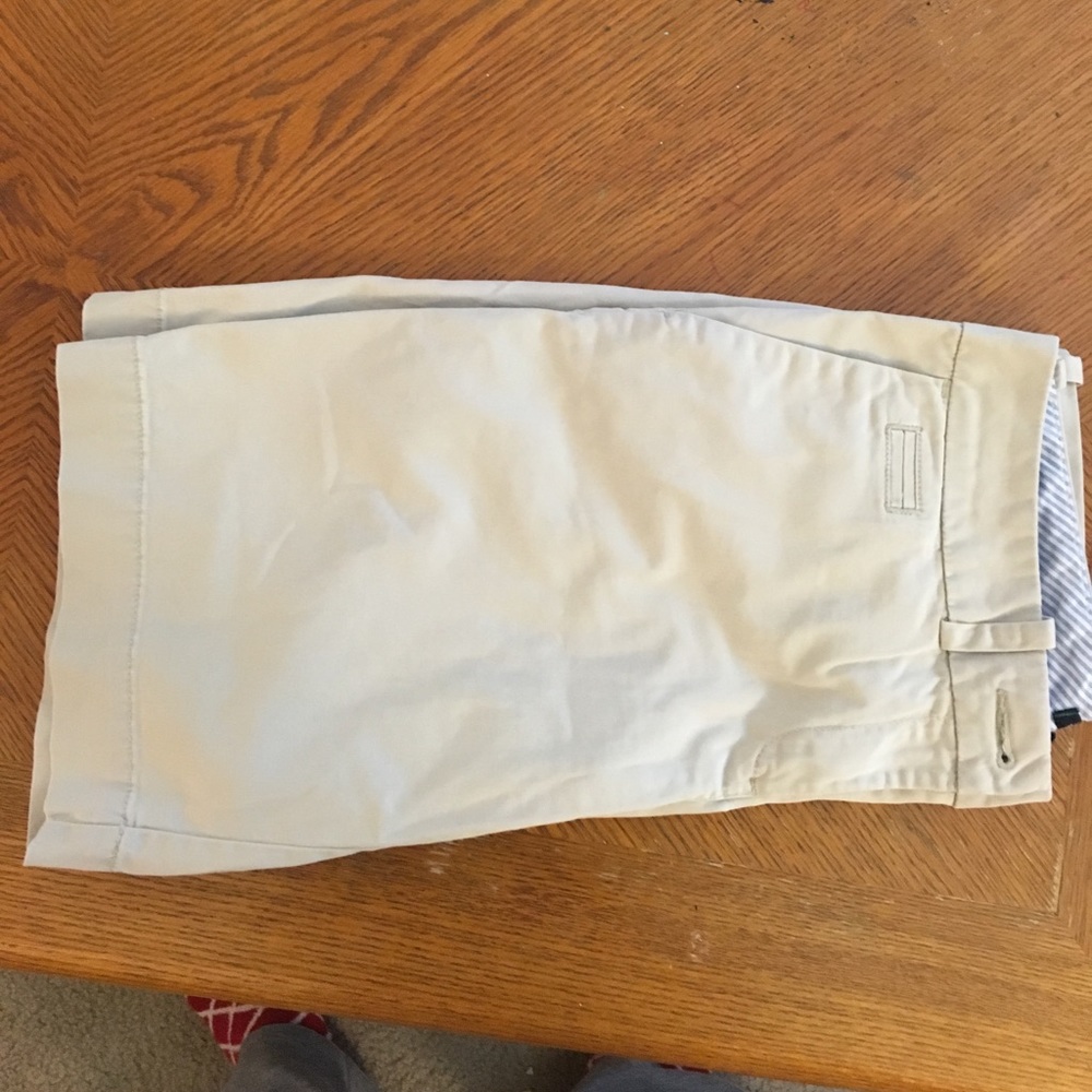 Tommy Hilfiger Size 6 Bermuda Shorts