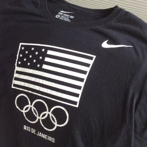 Nike Men's M tee shirt