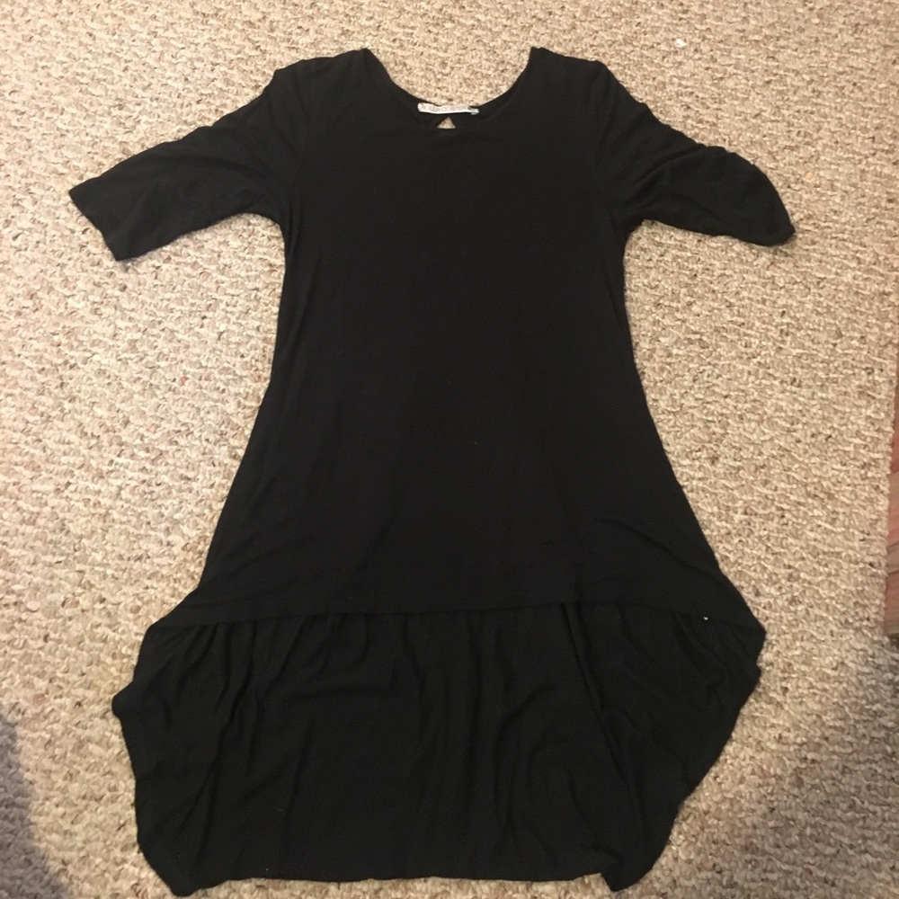 Hi-low style keyhole back top