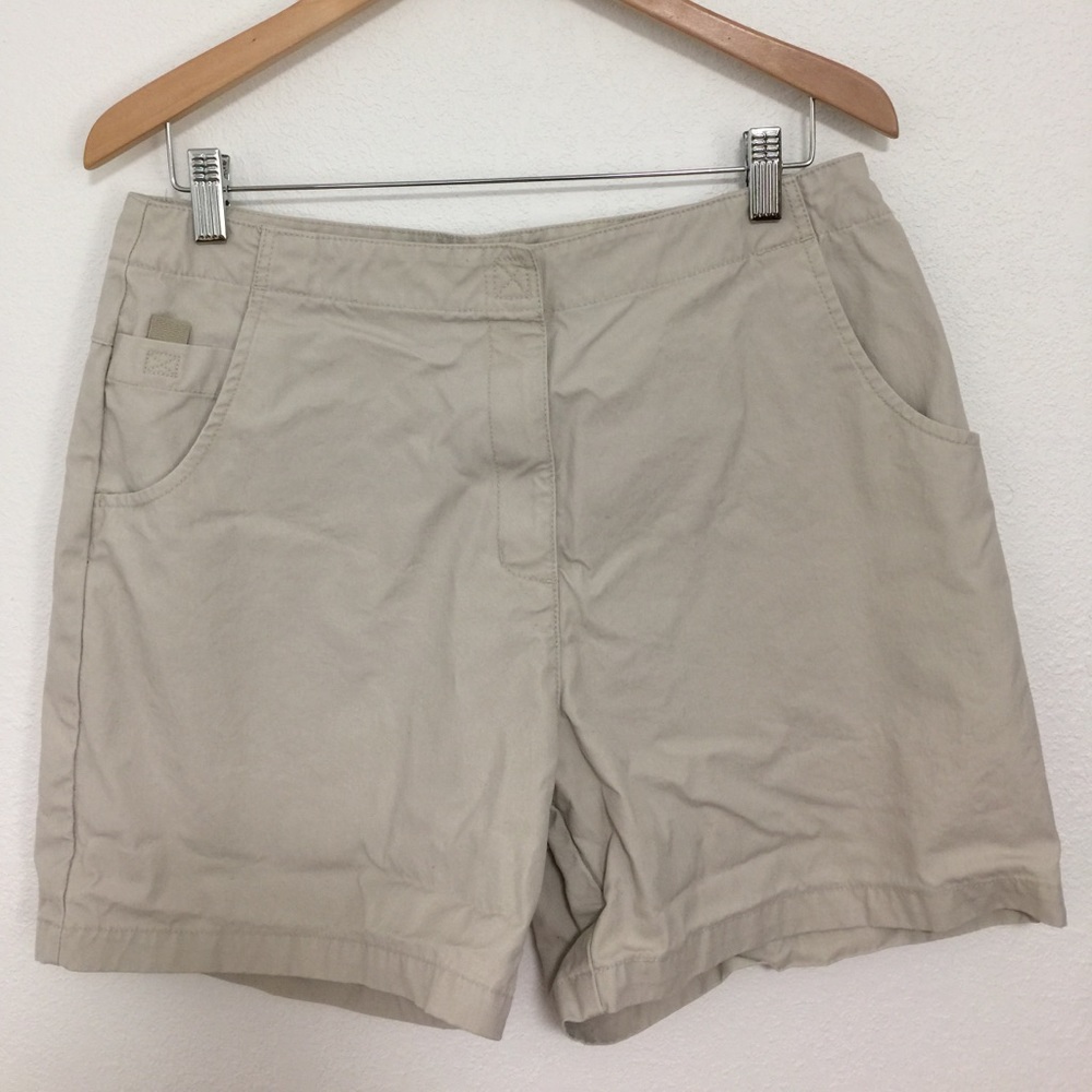 Size 12 Woolrich women's shorts