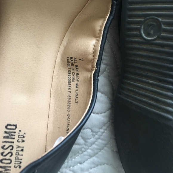 Mossimo flats (7) - Picture 3 of 3