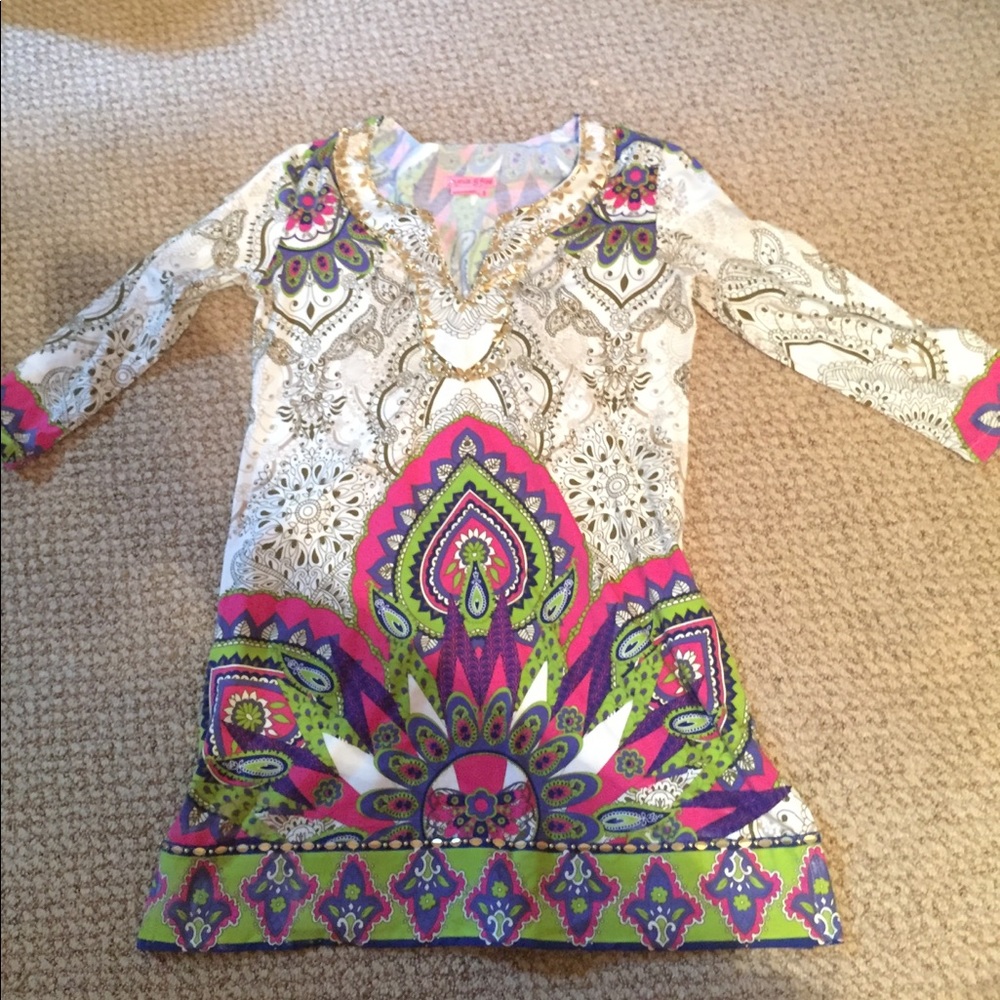 Patterned Dress with half sleeve