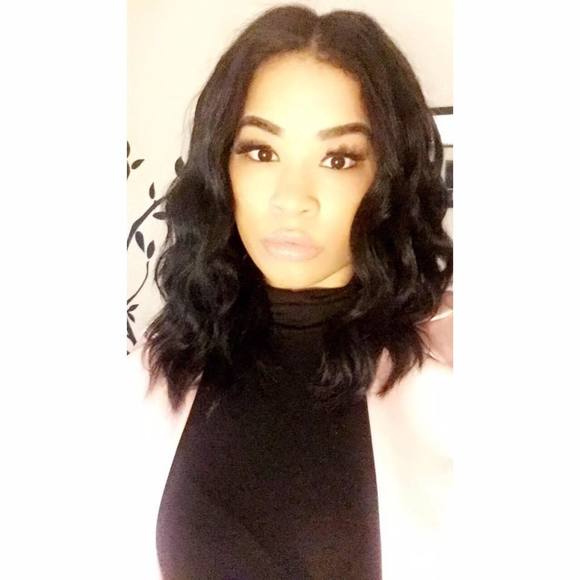 Meet your Posher, Gabriela - Picture 1 of 1