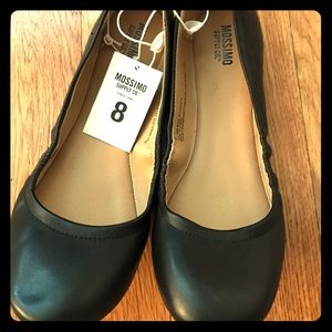 Mossimo Black Ona Ballet Flats (Size 8)