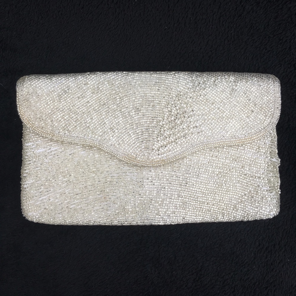 💎Mika Silver Beaded Clutch Satin Strap. - Picture 4 of 6