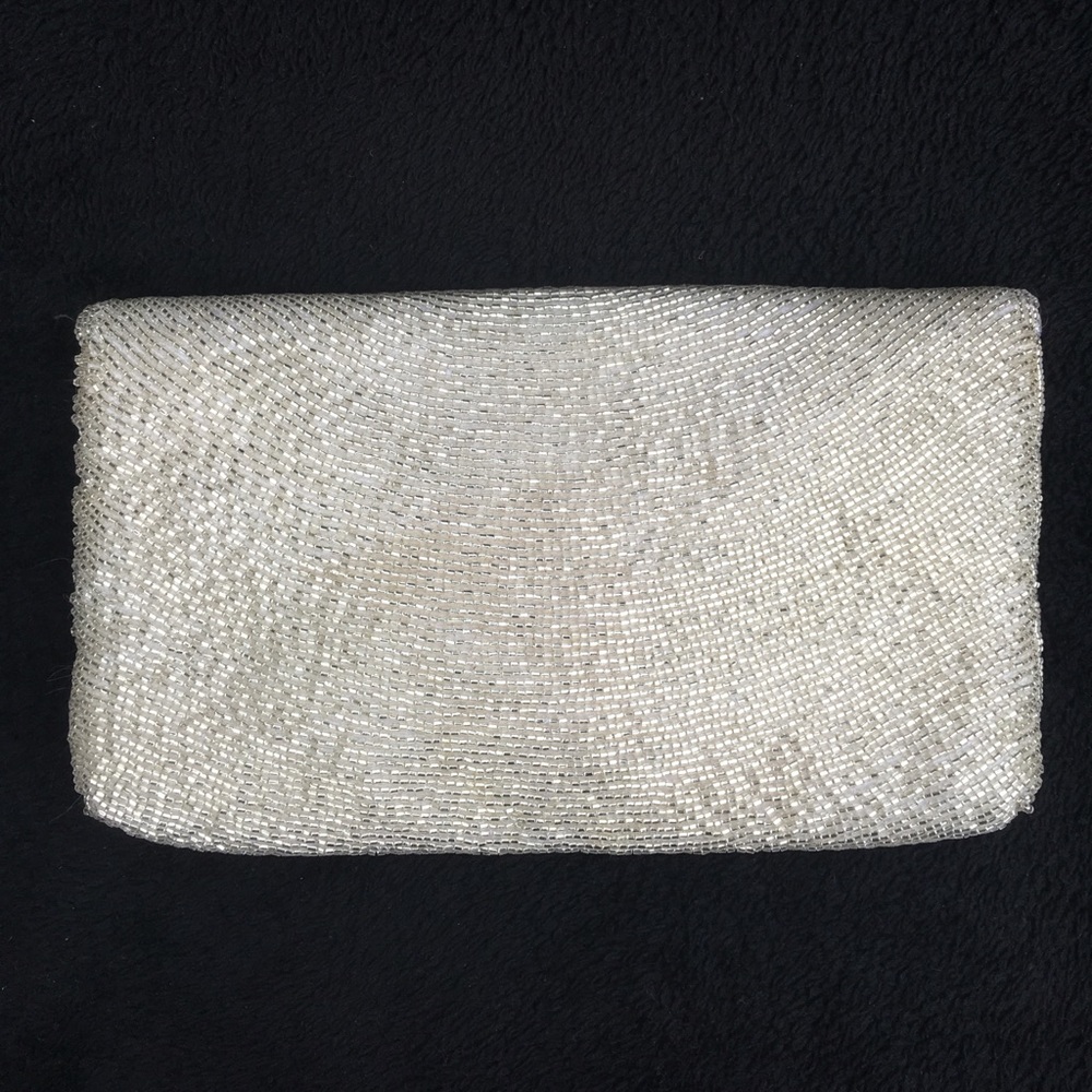 💎Mika Silver Beaded Clutch Satin Strap. - Picture 5 of 6