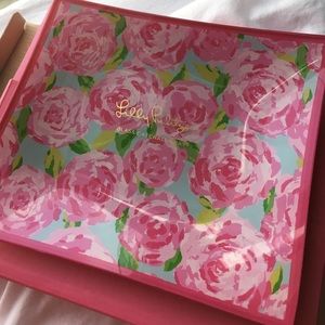 Lilly Pulitzer first impressions glass tray