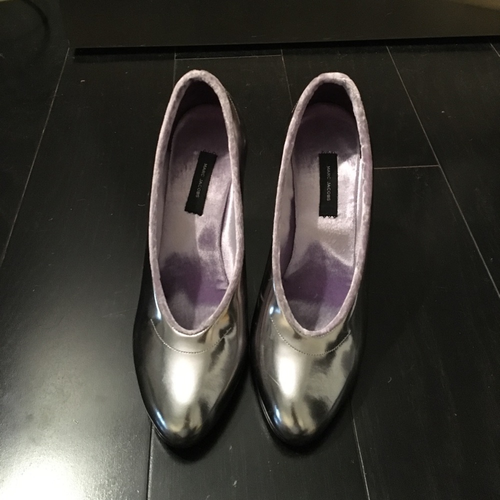 Funky silver Marc Jacobs pumps