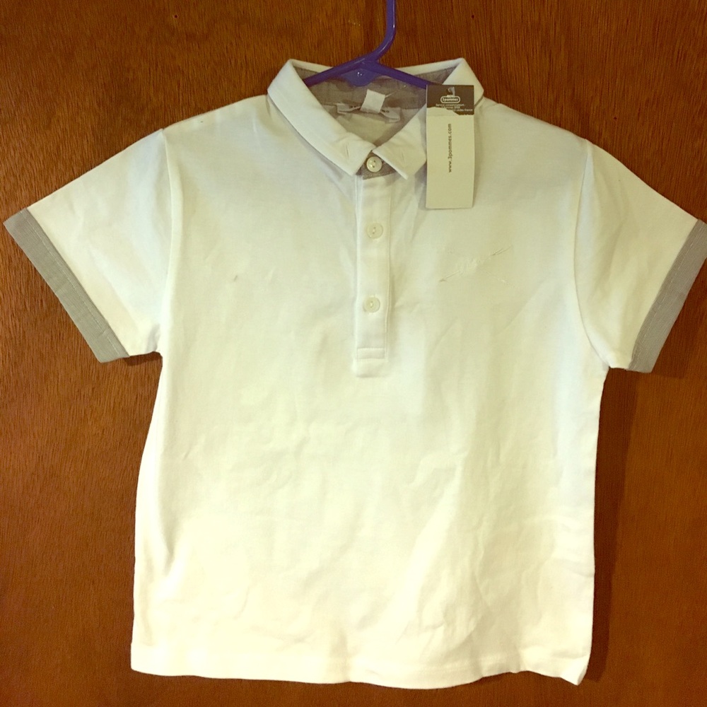 White polo short sleeve shirt