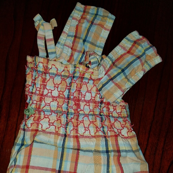 ****SOLD**** Cute multi color top - Picture 2 of 4